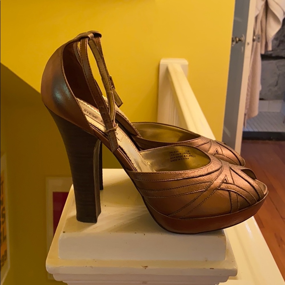 Copper metallic platform